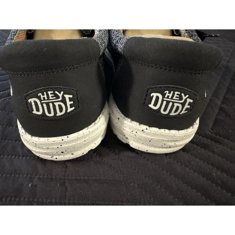 Hey Dude hey dude